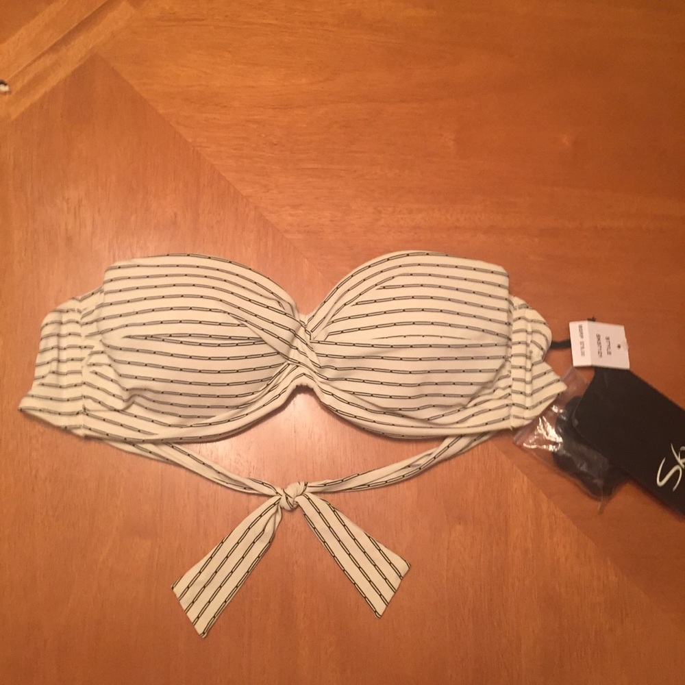 Skye Swimwear INTUITION Bikini Top